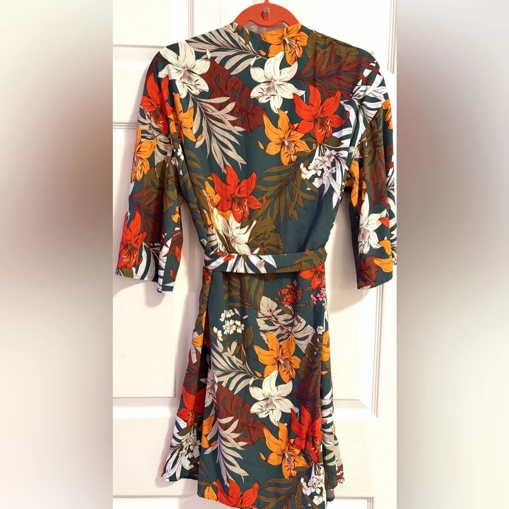 Pink Martini Collection Robe The Tropical Wrap size XS NWT